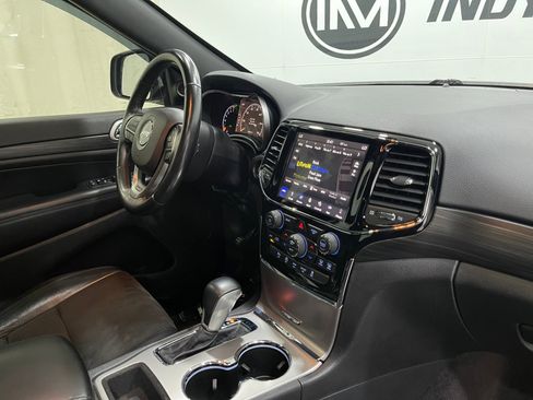 Used 2019 Jeep Grand Cherokee Altitude image 20