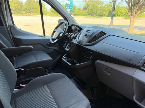 Used 2019 Ford Transit 150 130 Low Roof RWD image 9