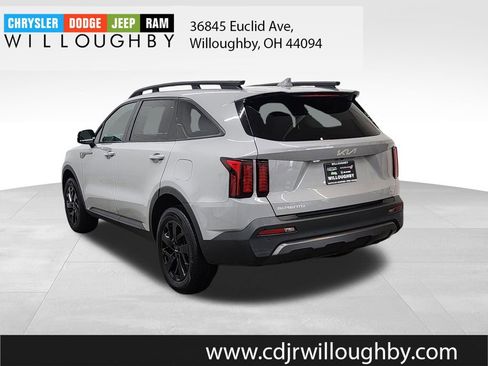 Used 2023 Kia Sorento S w/ Panoramic Sunroof Package AWD/4WD image 6