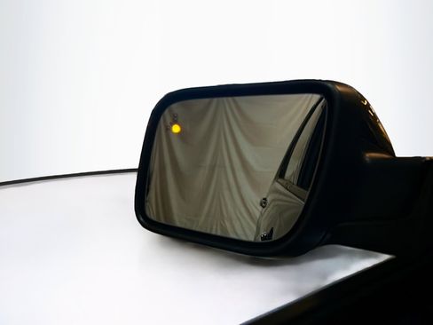 Used 2019 Ford Explorer Limited w/ Class III Trailer Tow Package image 16