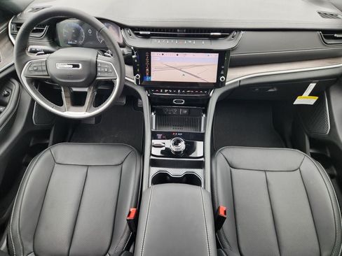 New 2026 Jeep Grand Cherokee L Limited AWD/4WD image 19