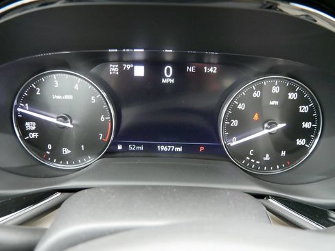 Used 2023 Buick Envision Avenir AWD/4WD image 21