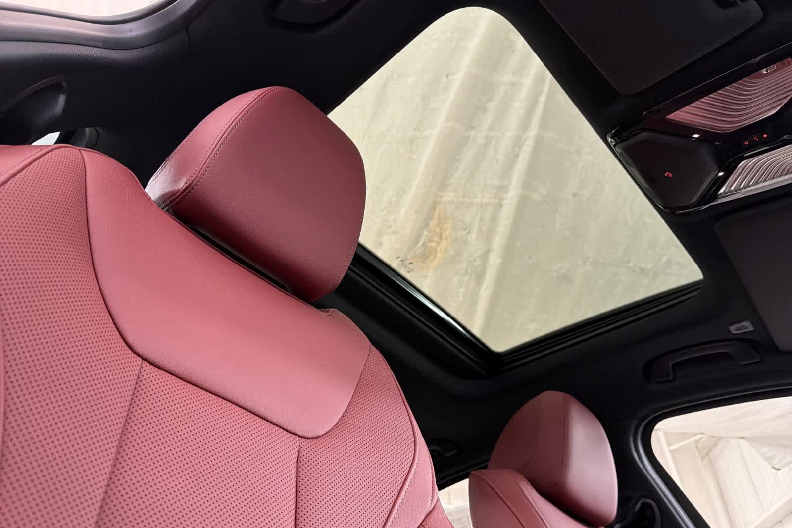 Used 2026 BMW 330i Sedan RWD image 16