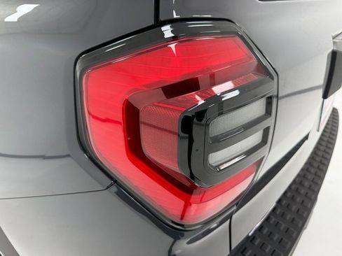 Used 2025 Toyota 4Runner SR5 image 36