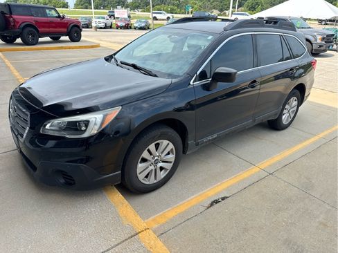 Used 2017 Subaru Outback 2.5i AWD/4WD image 5