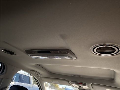 Used 2025 Kia Telluride EX image 30