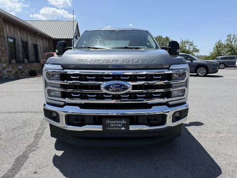 Used 2025 Ford F250 Lariat AWD/4WD image 10