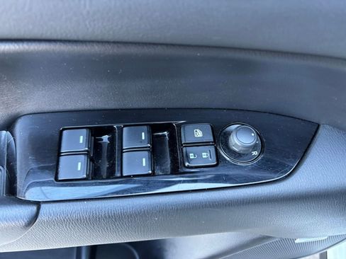 Used 2018 MAZDA CX-5 Touring w/ Preferred Equipment Package image 10