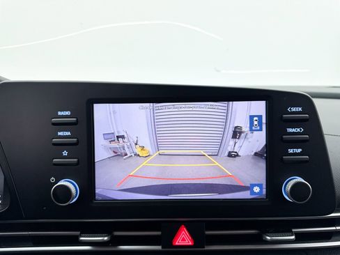 Used 2023 Hyundai Elantra SE image 21