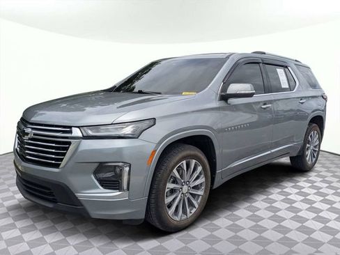 Used 2023 Chevrolet Traverse Premier FWD image 8