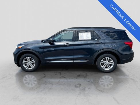 Used 2023 Ford Explorer XLT w/ Equipment Group 202A AWD/4WD image 2