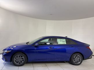 New 2025 Hyundai Elantra Hybrid FWD video 2