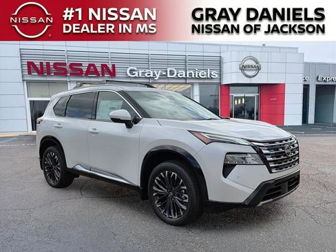 New 2026 Nissan Rogue Platinum w/ Platinum Premium Package AWD/4WD image 1