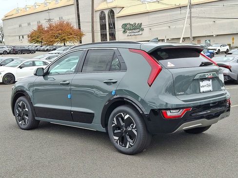New 2025 Kia Niro Wave w/ Wave Preserve Package image 3