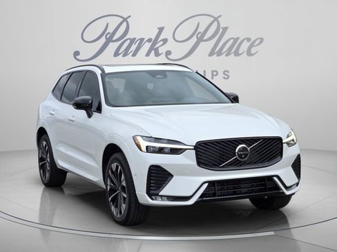 Used 2026 Volvo XC60 B5 Plus w/ Protection Package Premier AWD/4WD image 8