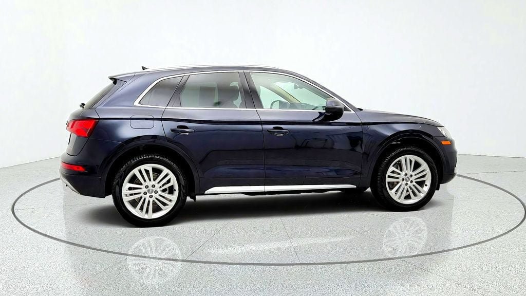Used 2019 Audi Q5 2.0T Premium Plus w/ Premium Plus Package AWD/4WD image 4