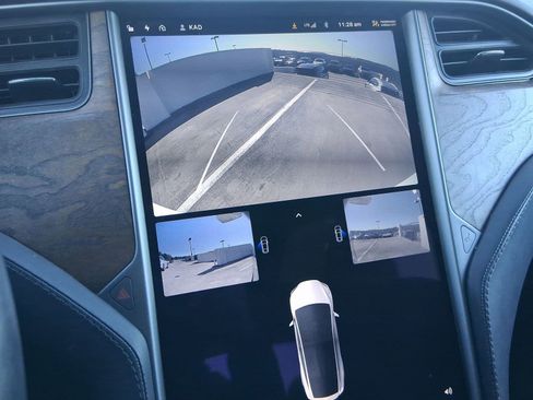 Used 2021 Tesla Model X Long Range image 27