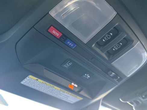 Used 2022 Subaru Impreza 2.0i Sport image 23