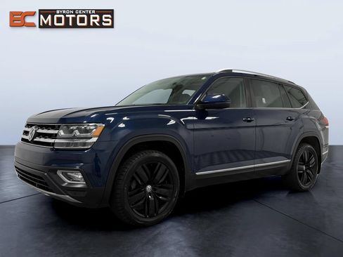 Used 2019 Volkswagen Atlas SEL AWD/4WD image 2