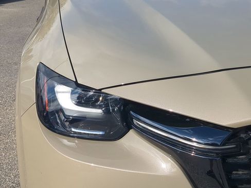 Certified 2025 MAZDA CX-70 3.3 Turbo S w/ Premium Package image 8