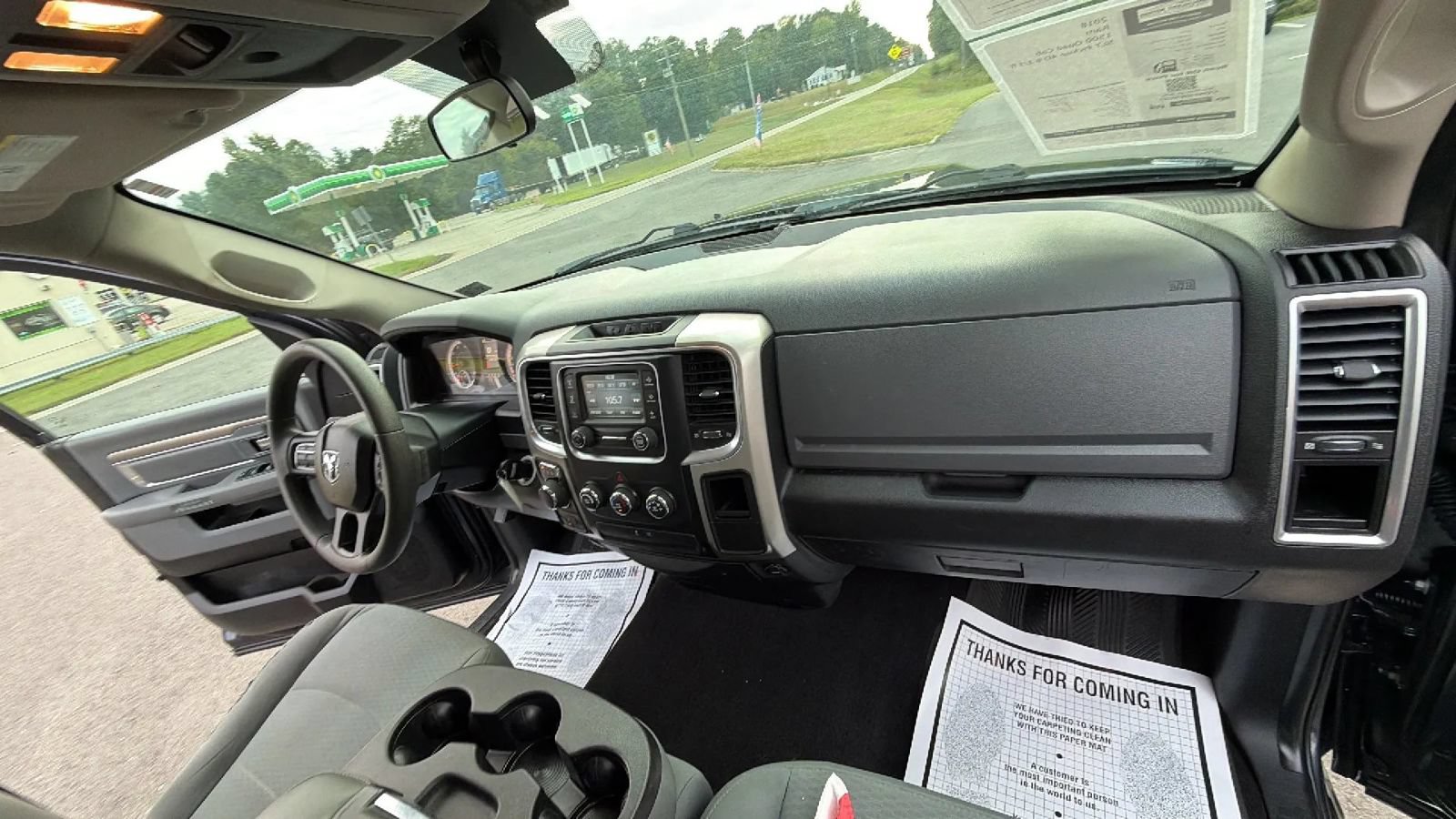 Used 2018 RAM 1500 Classic SLT AWD/4WD image 50