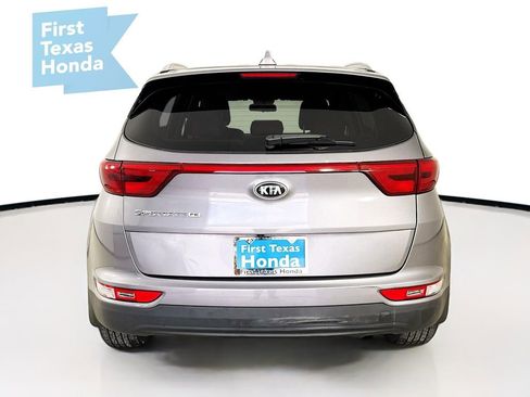 Used 2017 Kia Sportage LX w/ LX Popular Package image 7