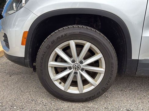 Used 2017 Volkswagen Tiguan Wolfsburg Edition AWD/4WD image 13
