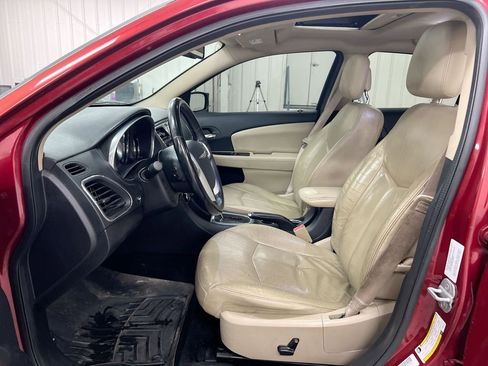 Used 2013 Chrysler 200 Limited w/ Sun/Sound Group image 19