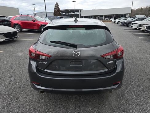 Used 2018 MAZDA MAZDA3 Grand Touring image 4