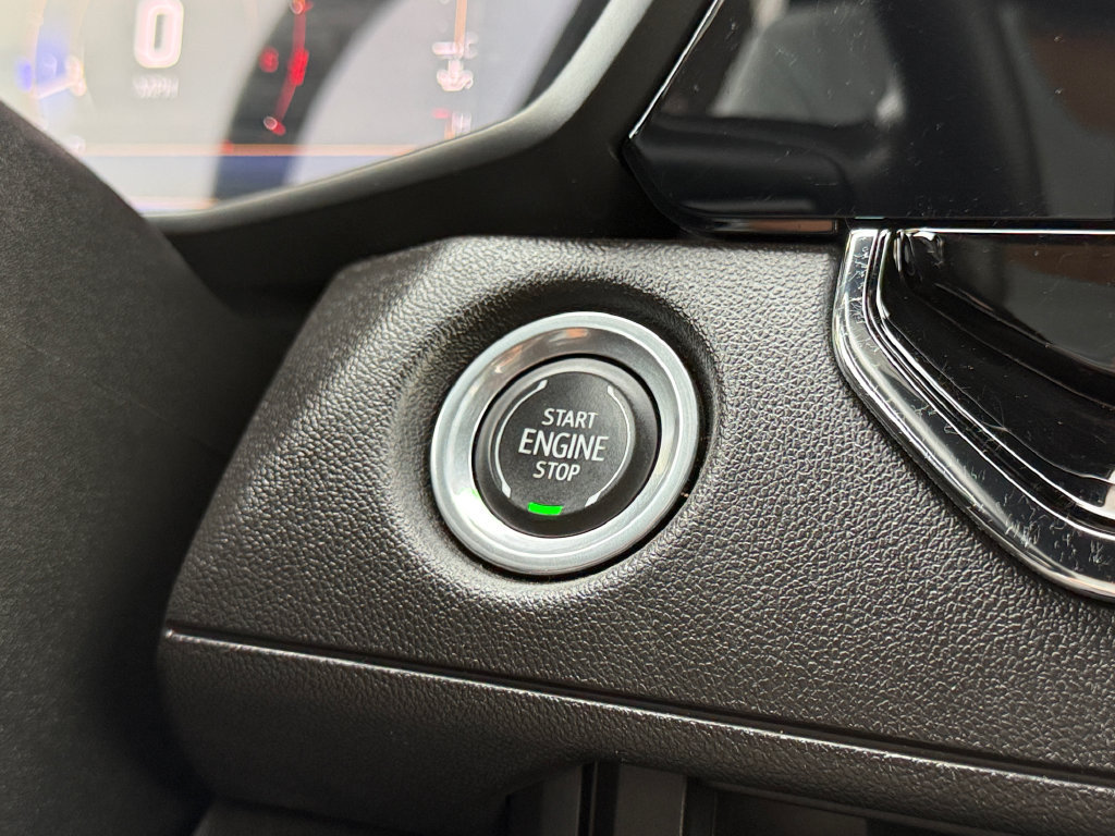 Used 2023 Chevrolet Colorado Trail Boss AWD/4WD image 18