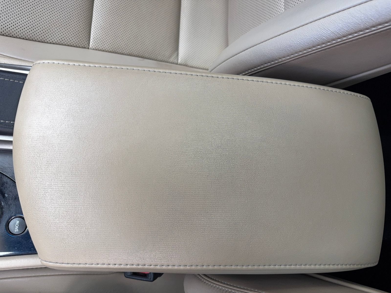 Used 2016 Lexus GS 200t RWD image 32