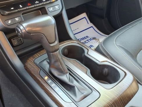 Used 2019 GMC Canyon Denali image 20