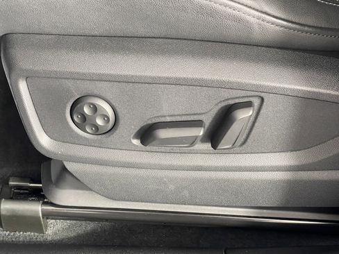 Certified 2025 Audi Q5 2.0T Premium Plus w/ Premium Plus Package image 20