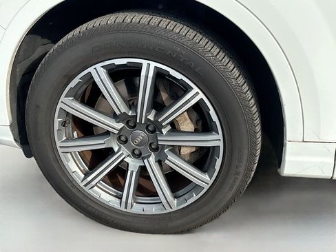 Used 2019 Audi Q7 3.0T Premium Plus AWD/4WD image 44