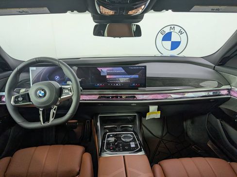 New 2026 BMW 740i xDrive AWD/4WD image 18