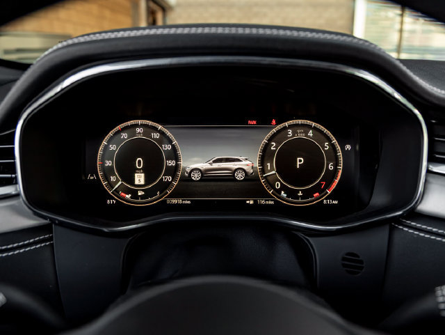 Certified 2025 Jaguar F-PACE R-Dynamic S AWD/4WD image 18