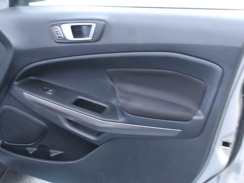 Used 2019 Ford EcoSport SE w/ SE Convenience Package image 28