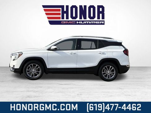 Used 2024 GMC Terrain SLT image 6