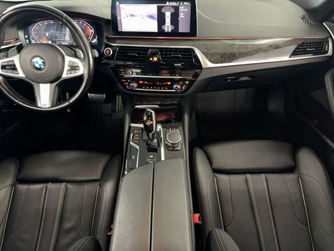 Used 2022 BMW 540i w/ M Sport Package image 17