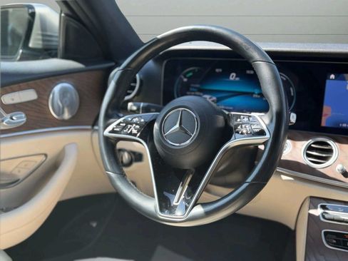 Used 2021 Mercedes-Benz E 350 Sedan image 15