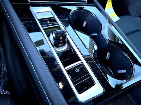 New 2025 Volkswagen Atlas SEL image 15