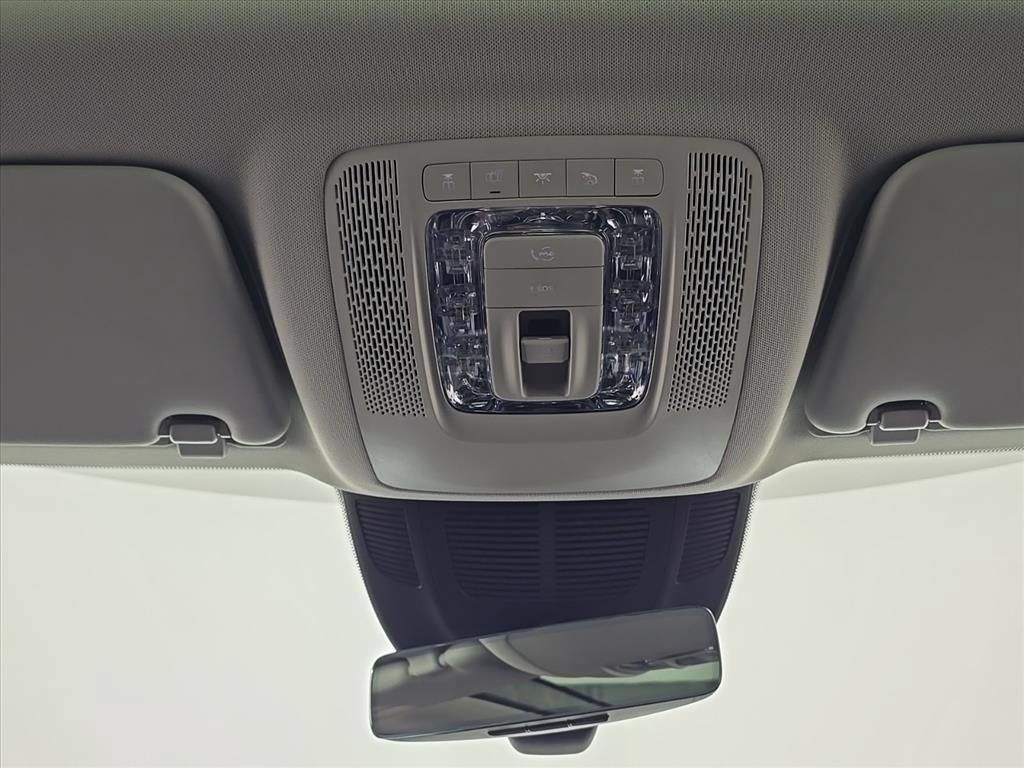 Used 2026 Mercedes-Benz GLS 450 4MATIC image 27