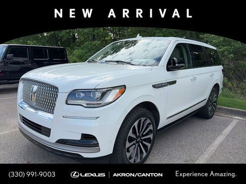Used 2024 Lincoln Navigator Reserve AWD/4WD image 1