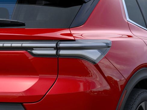 New 2026 Chevrolet Equinox EV LT image 36