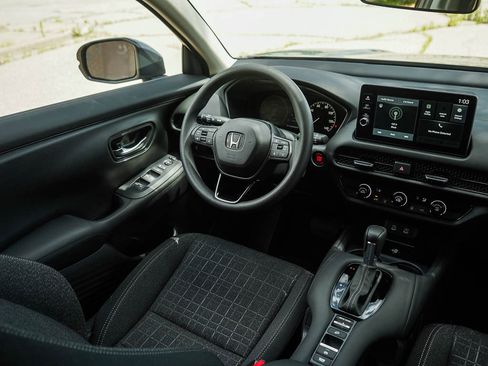 New 2026 Honda HR-V LX image 14