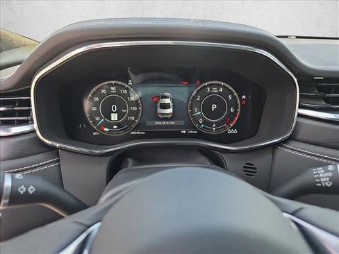 Used 2023 Jaguar XF R-Dynamic SE AWD/4WD image 20