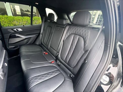 Used 2025 BMW X5 xDrive40i w/ Executive Package image 23