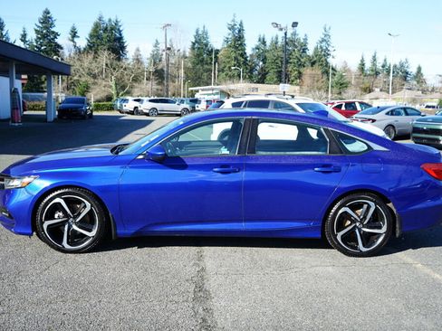 Used 2019 Honda Accord Sport image 9