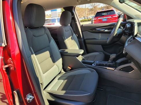 Used 2025 Chevrolet TrailBlazer LT image 18