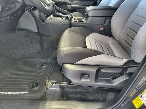 New 2025 Toyota Tacoma TRD Off-Road image 12